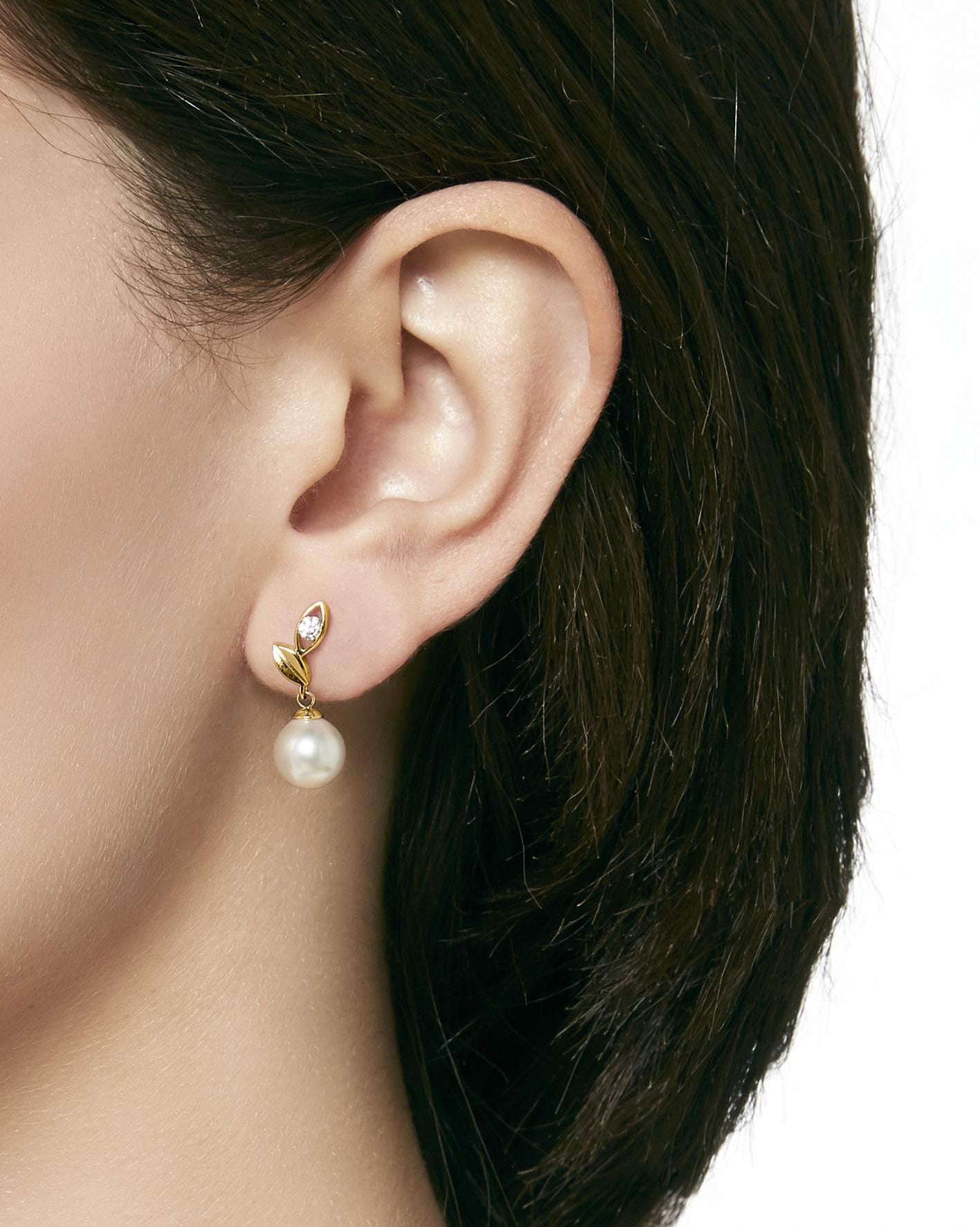 Leaf Earrings with Pearl 8mm and Golden Zirconia Selene
