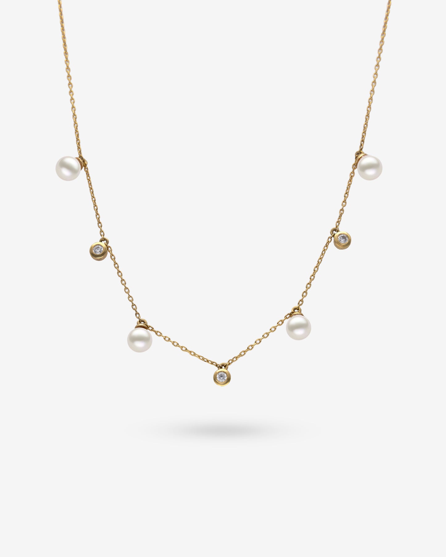 Gargantilla Oro 18k, Diamantes y Perlas Gold