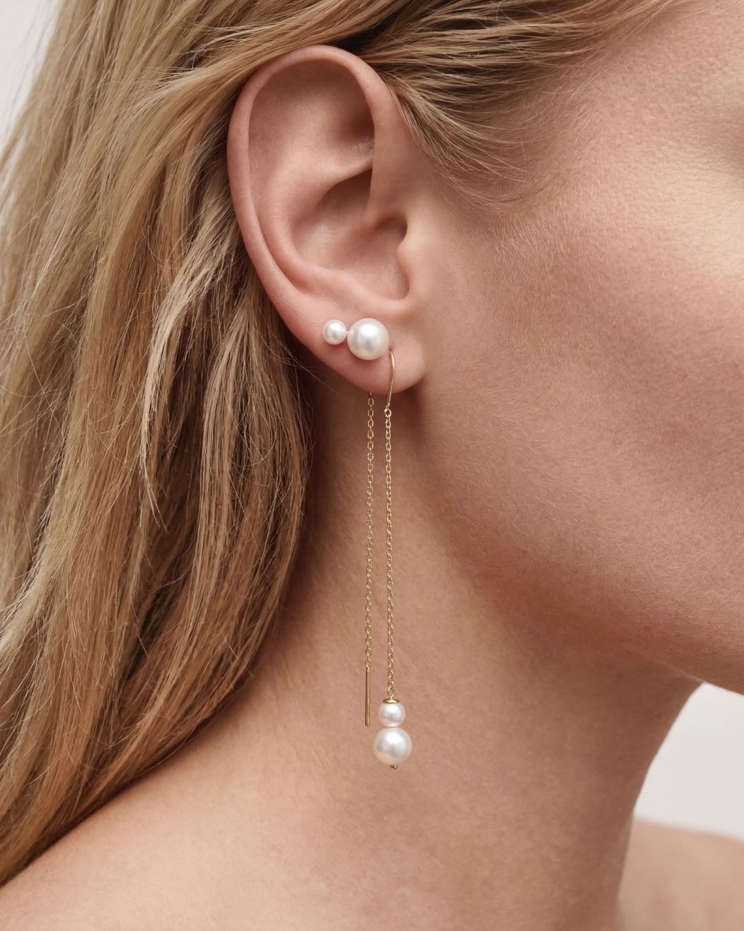 Earrings White Pearl Duet