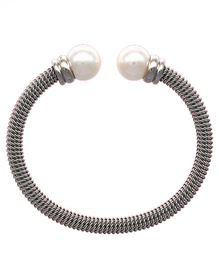 tender pearl bracelet