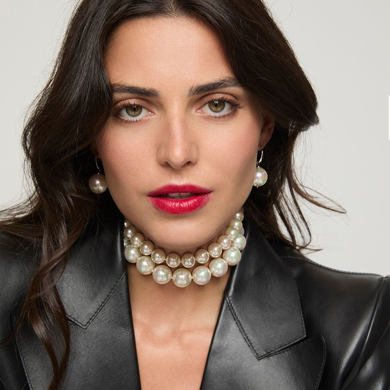 Colección de Joyas y Perlas Majestic 