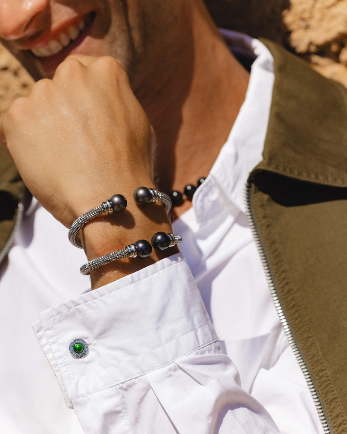 Armband mit zwei Tahitiperlen Tender