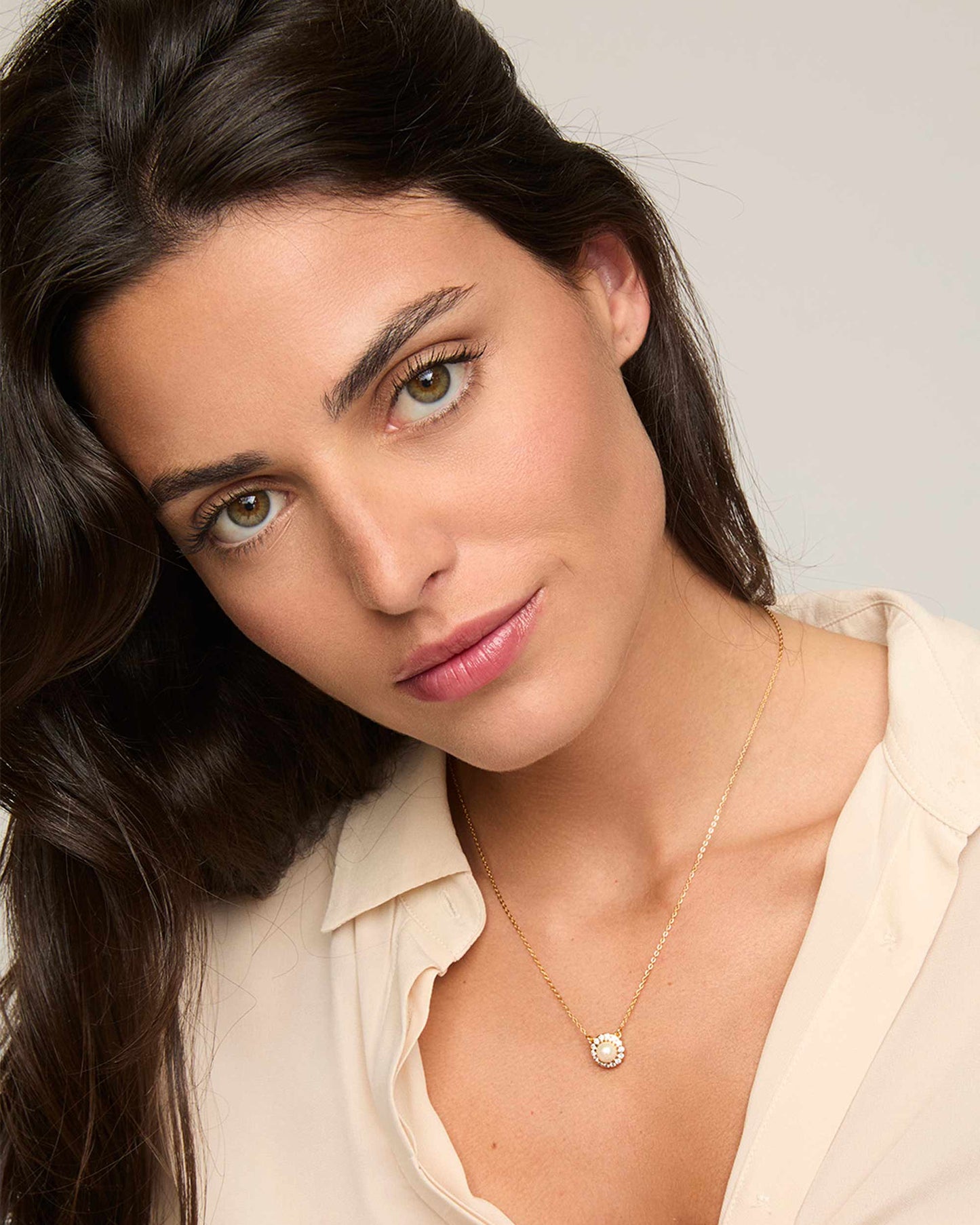 Pearl and Zirconia Pendant Necklace Golden Cometa