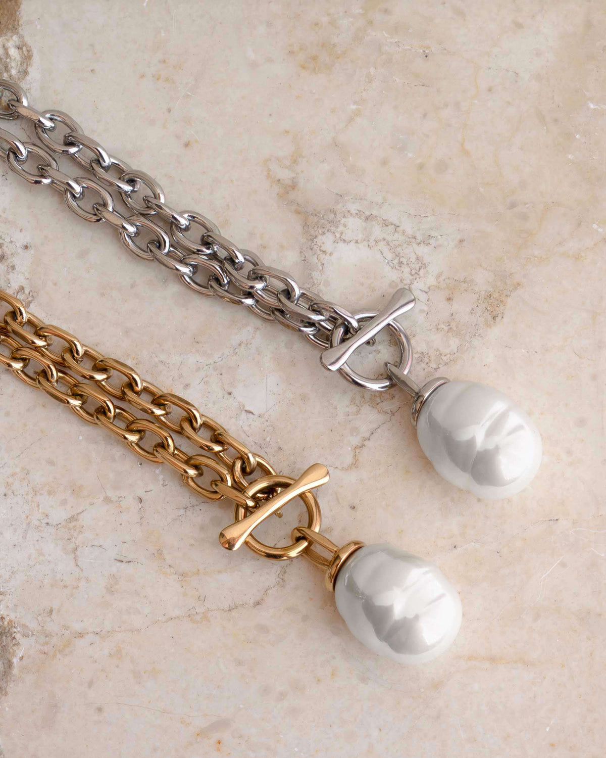 Pendant Necklace Baroque Pearl 14mm Golden Tender