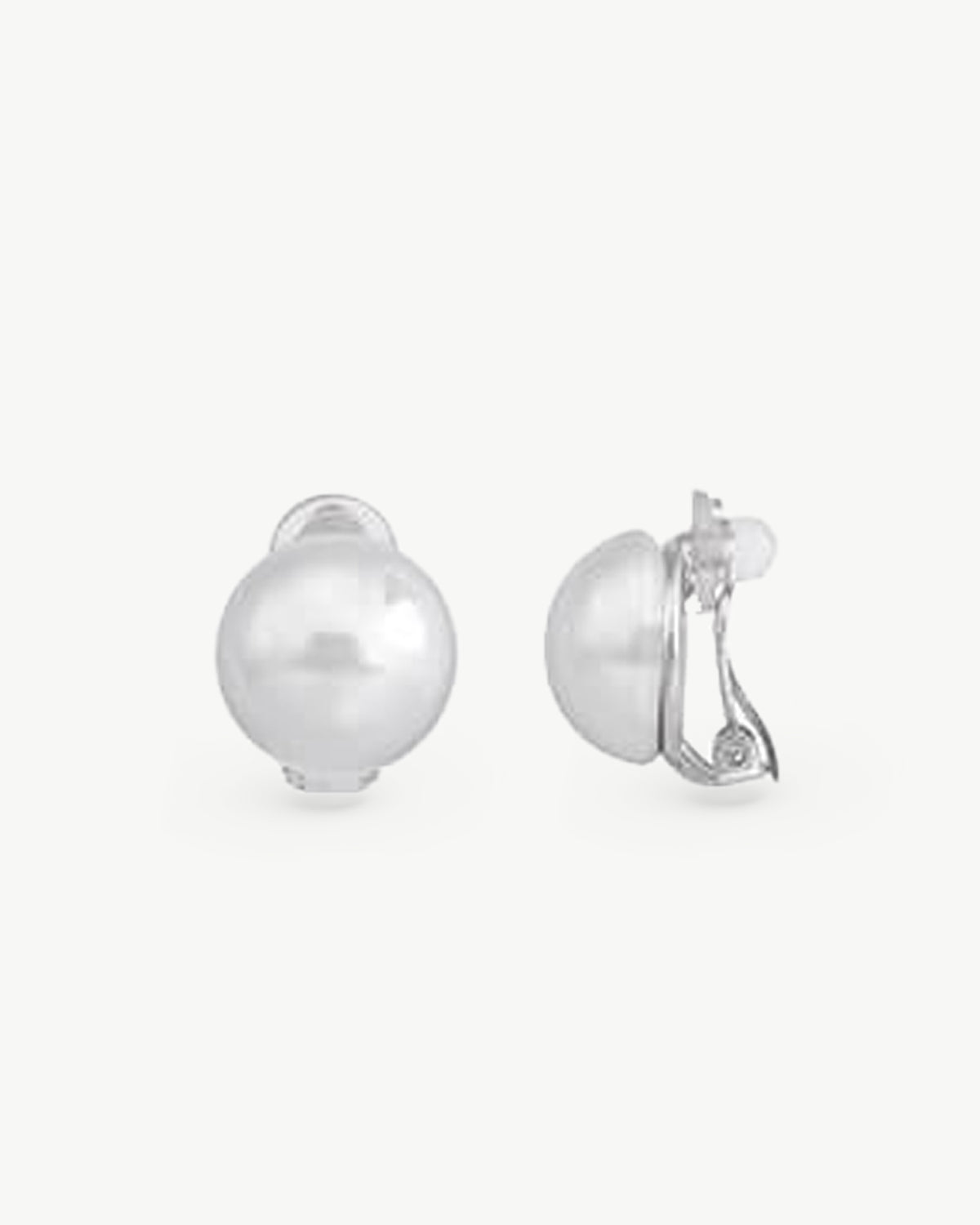 Pearl Half Earrings 14mm White Mabé