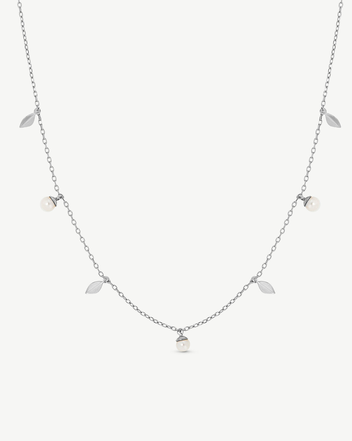 Verstellbare Halskette Blätter und Perlen 4mm Romea