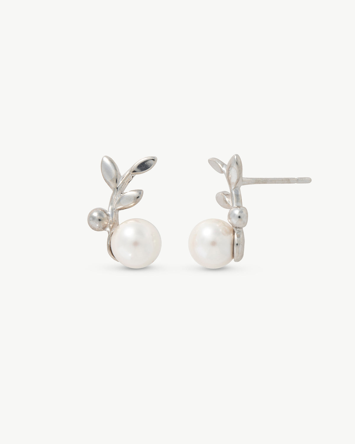 Leaf and Pearl Earrings 6mm Romea