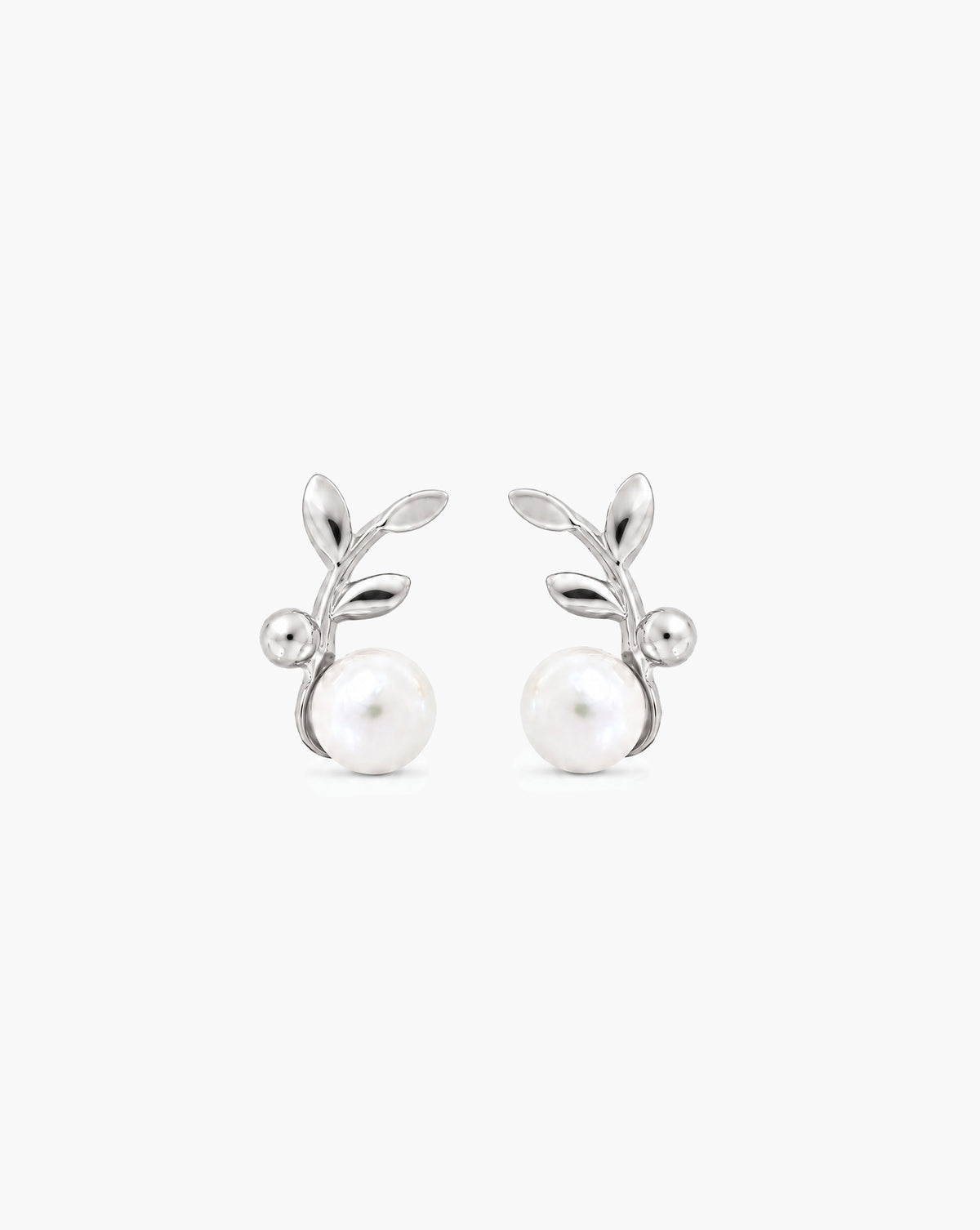 Leaf and Pearl Earrings 6mm Romea