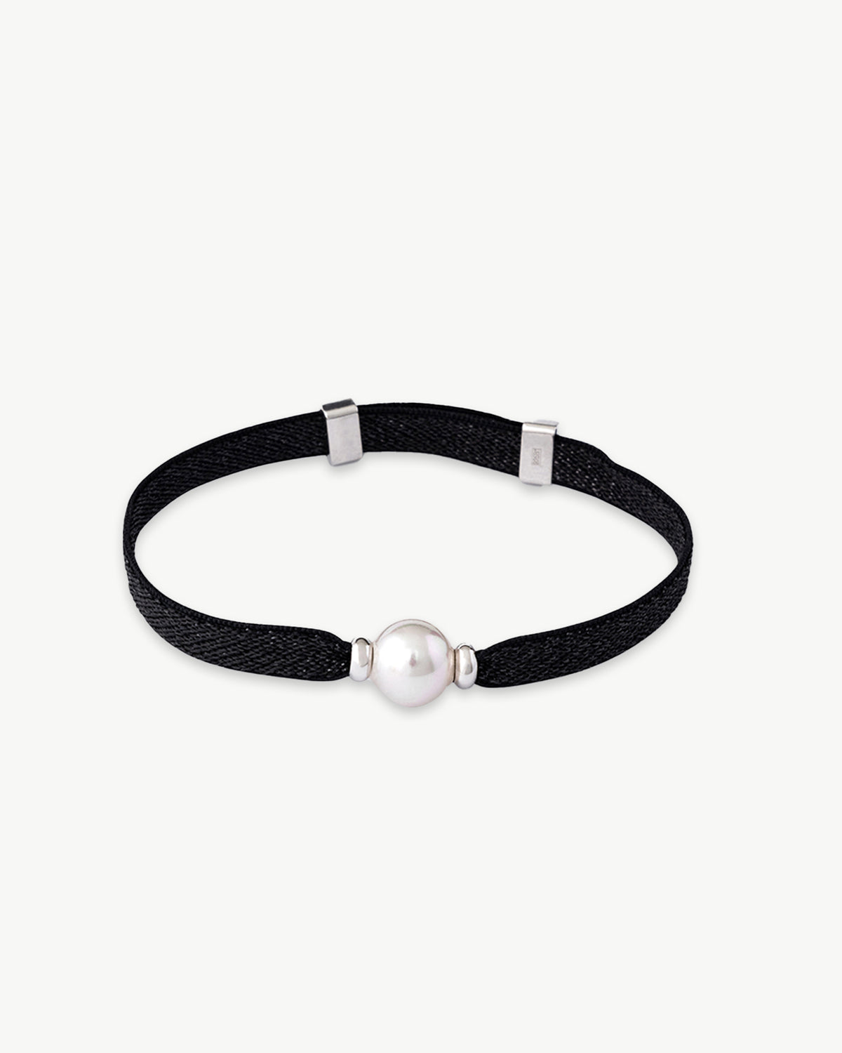 Schwarzes Armband Circa