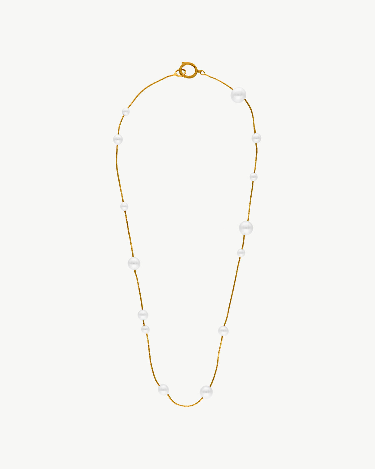 40 cm lange Halskette mit goldenen Perlen Dangle