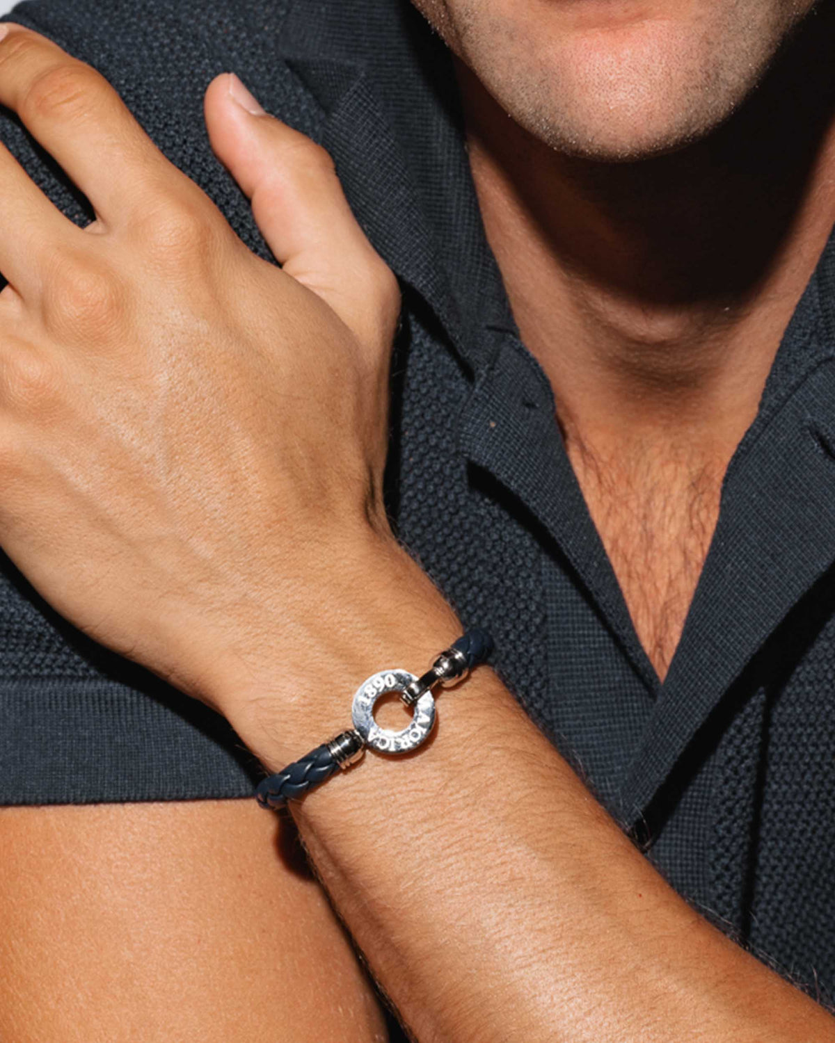 Blaues Armband Braid