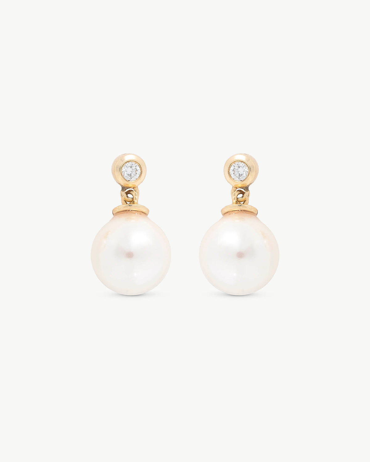 Pendientes Oro, Perla 8mm y Diamante Gold