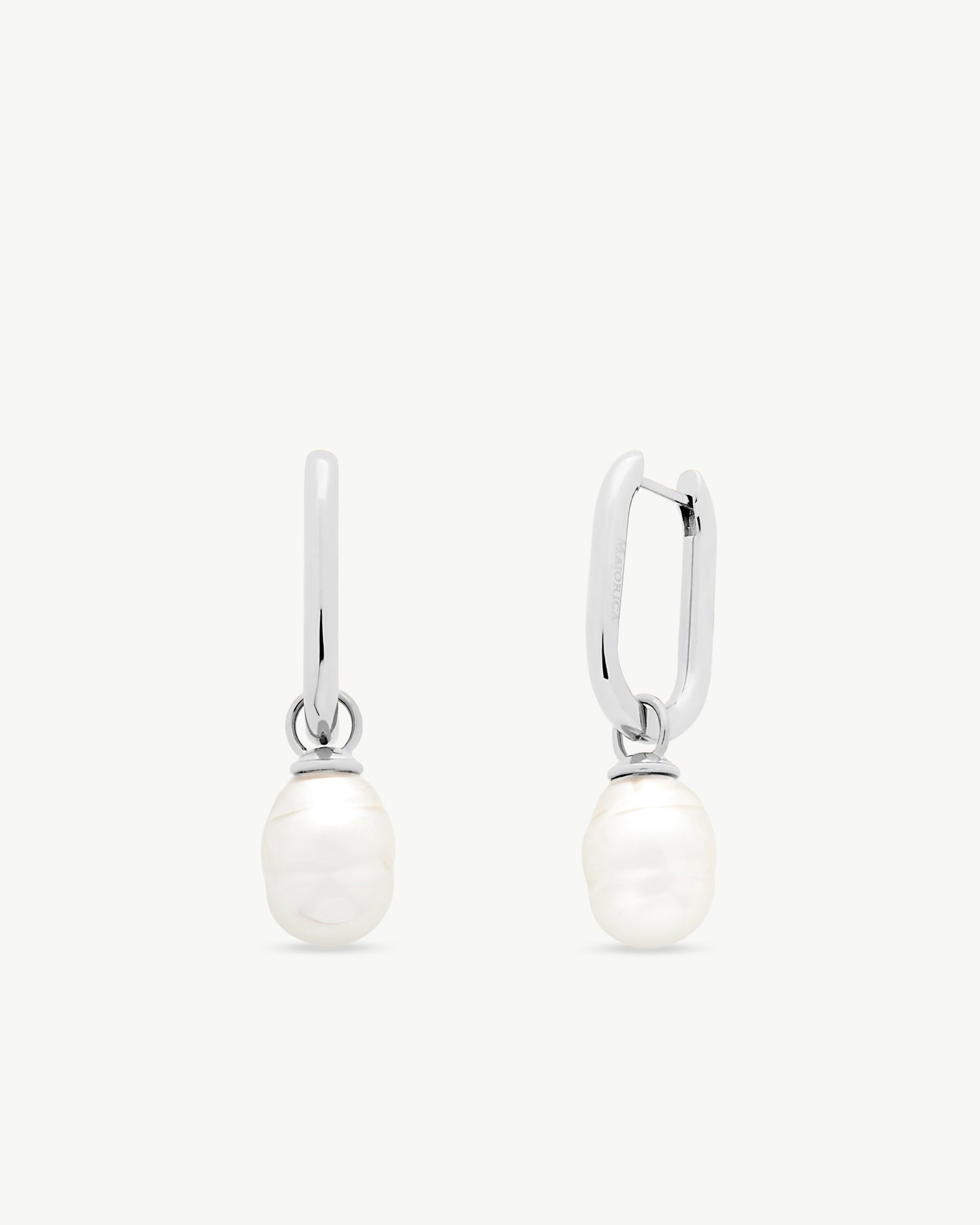 Baroque Pearl Short Earrings Tender