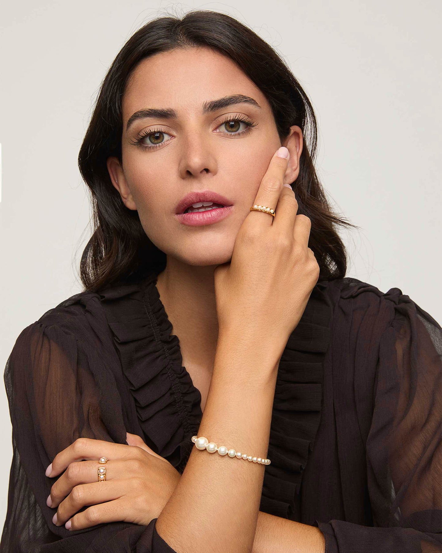 Open Pearl Ring 4 and 5mm Golden Essence