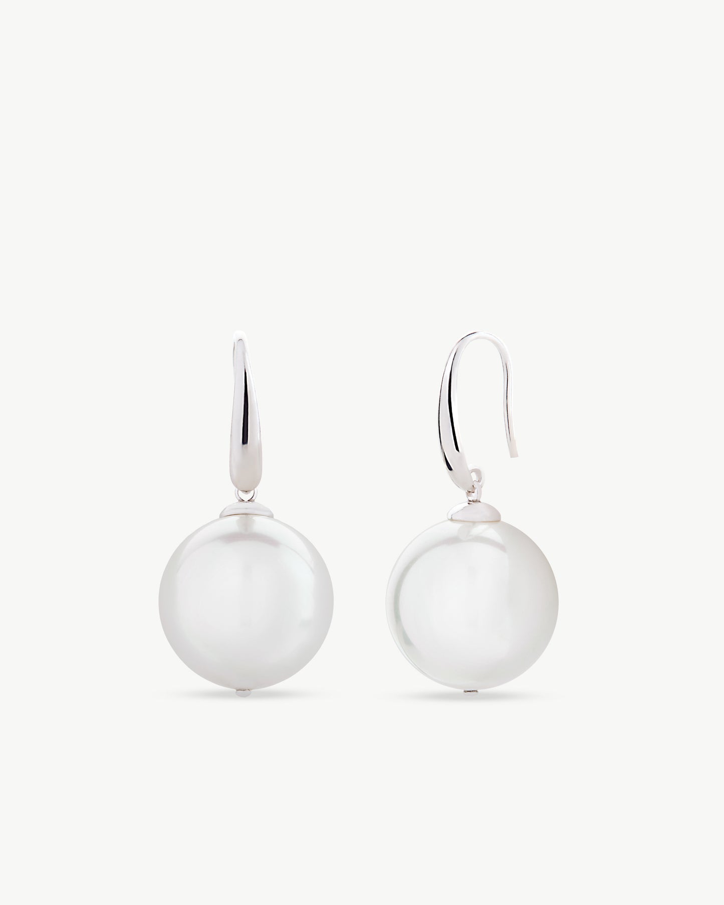 Pearl Earrings 16mm Majestic 