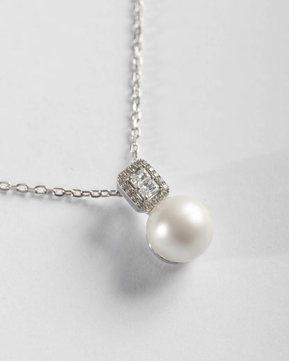 Pearl Pendant Necklace 10mm and Square Zirconia Exquisite