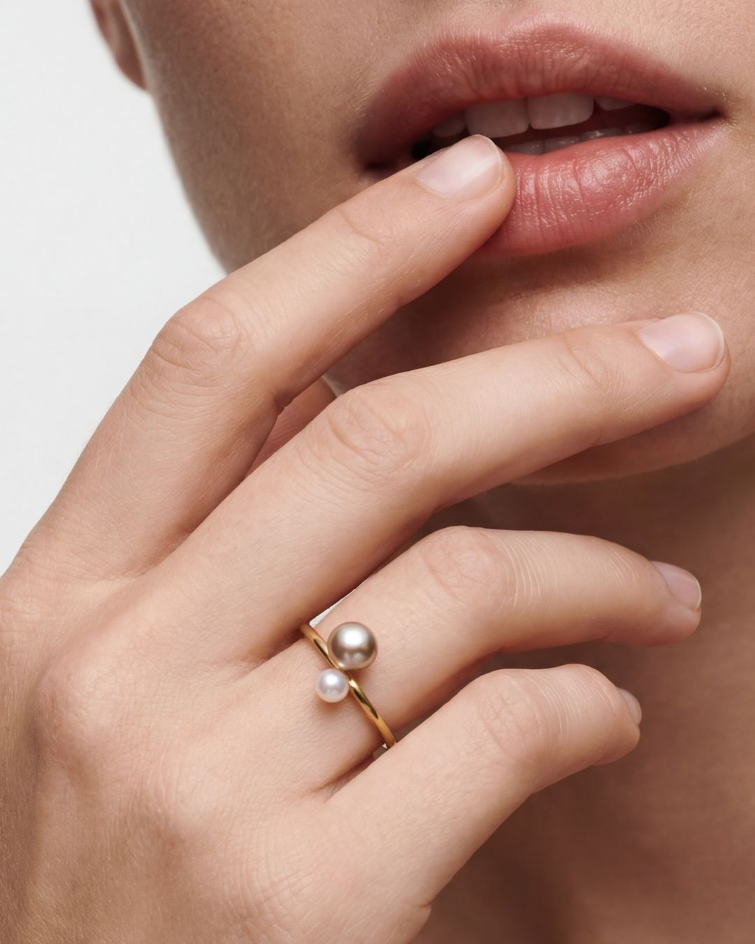 Open Ring with Colored Pearl Duet