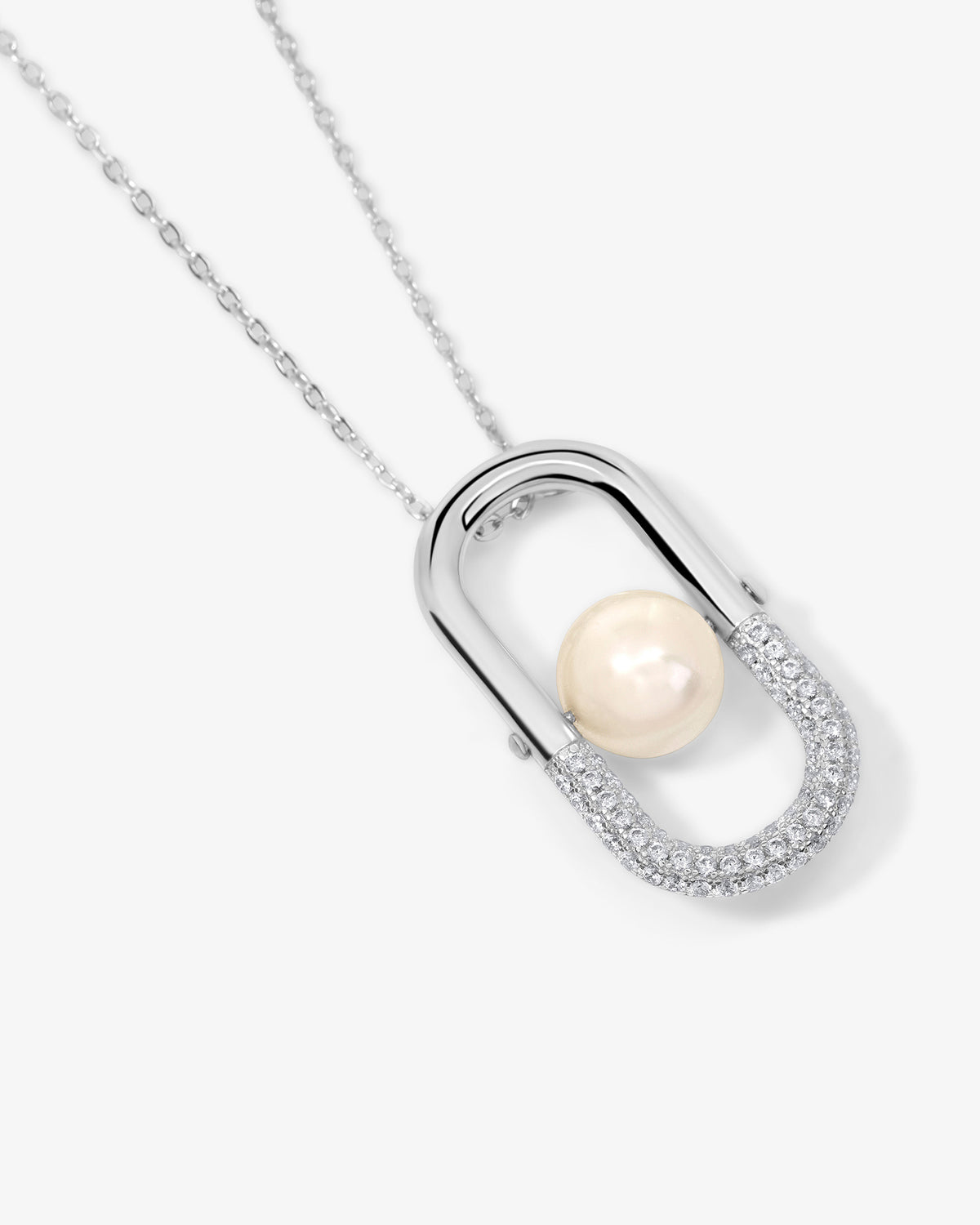 Silberkette mit 8mm-Perle und einem Detail aus Zirkonia Libre