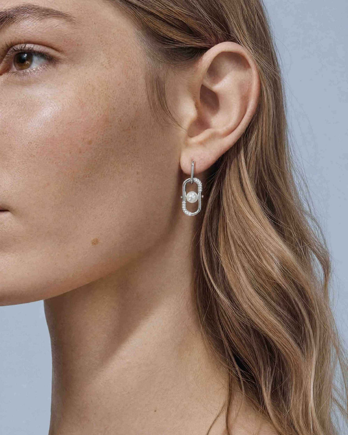 Pendientes en plata con perla de 5mm y circonitas Libre
