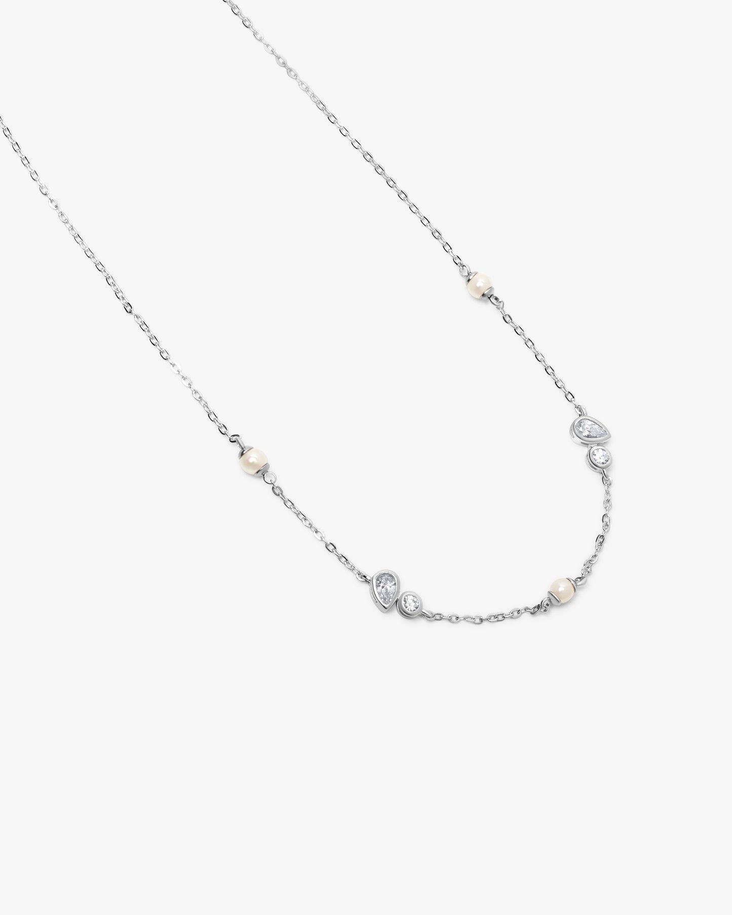 Collar de cadena en plata con perlas y circonitas Nova