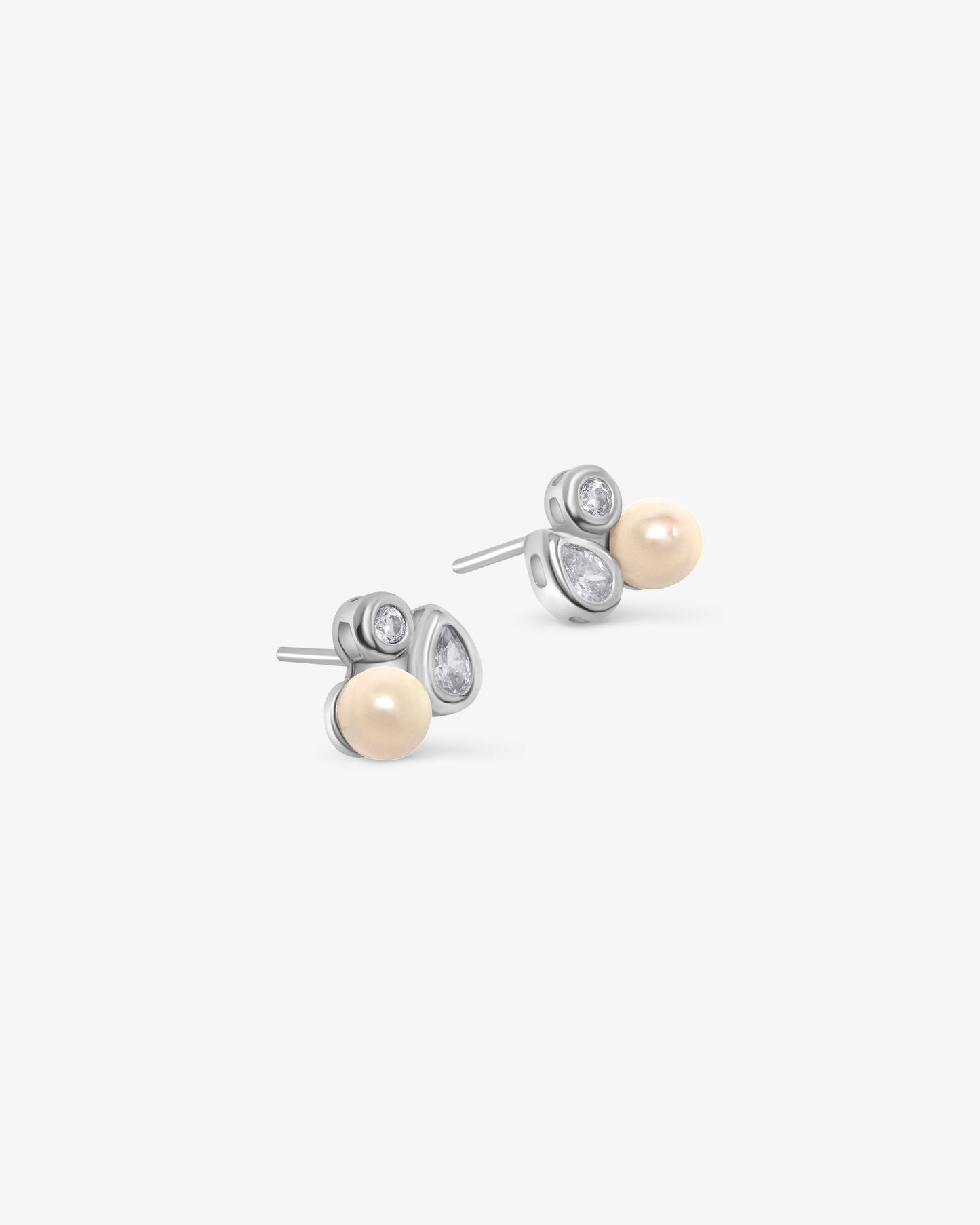 Pendientes cortos de plata con perla y circonitas Nova