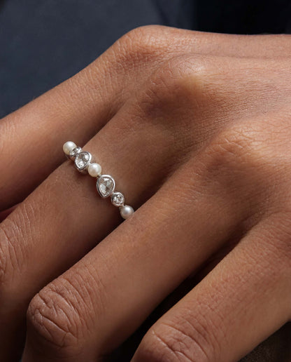 Silver shiny band ring Nova