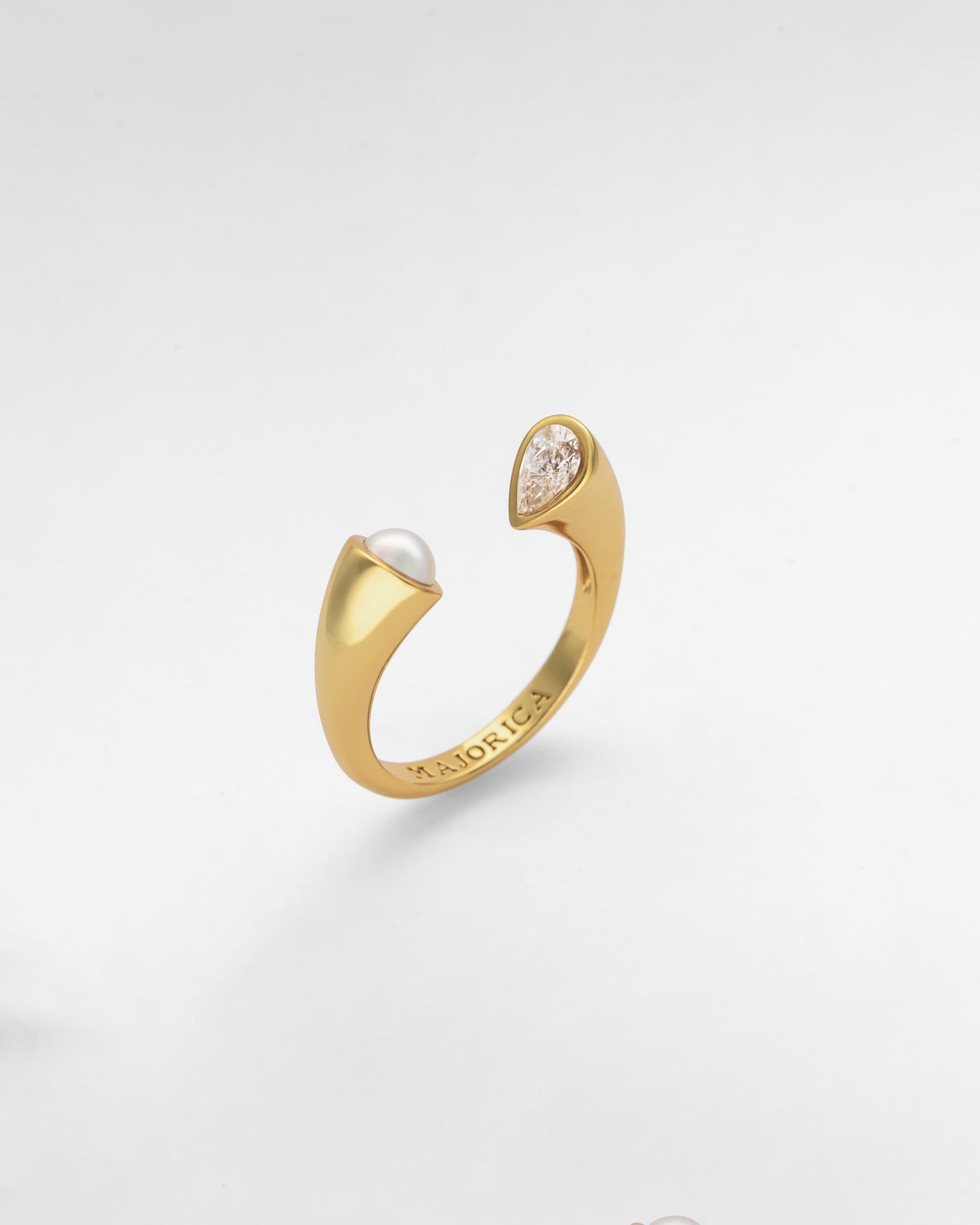 Anillo Circonita y Perla Nova