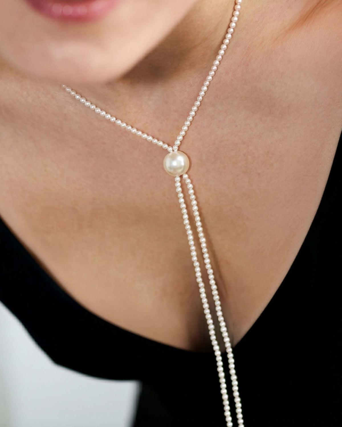 Collar corbatero de perlas Lune