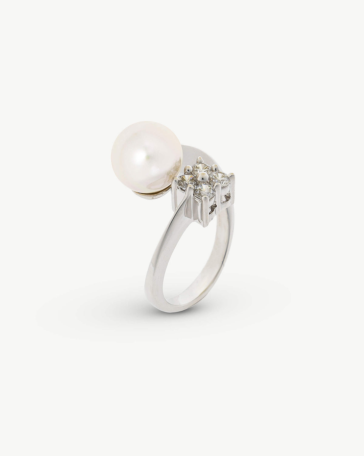 Anillo Abierto Perla 9mm y Circonitas Selene
