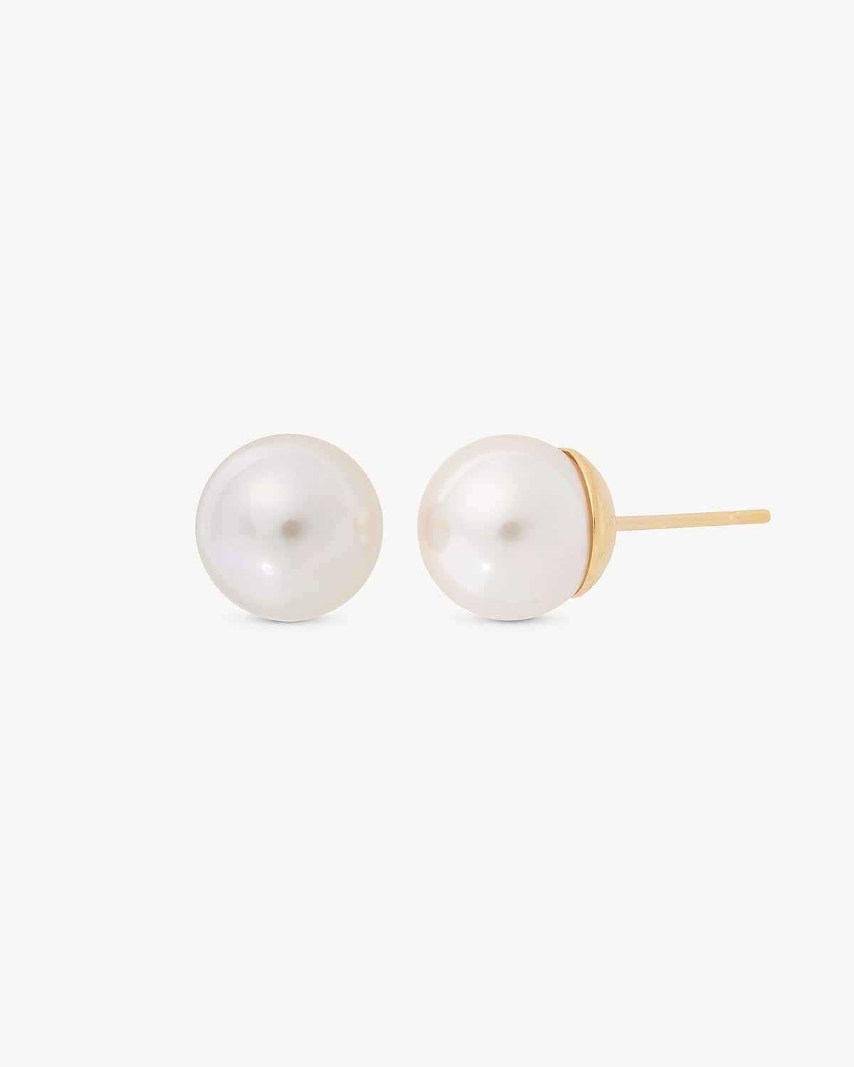 7mm goldene Perlenohrringe Lyra