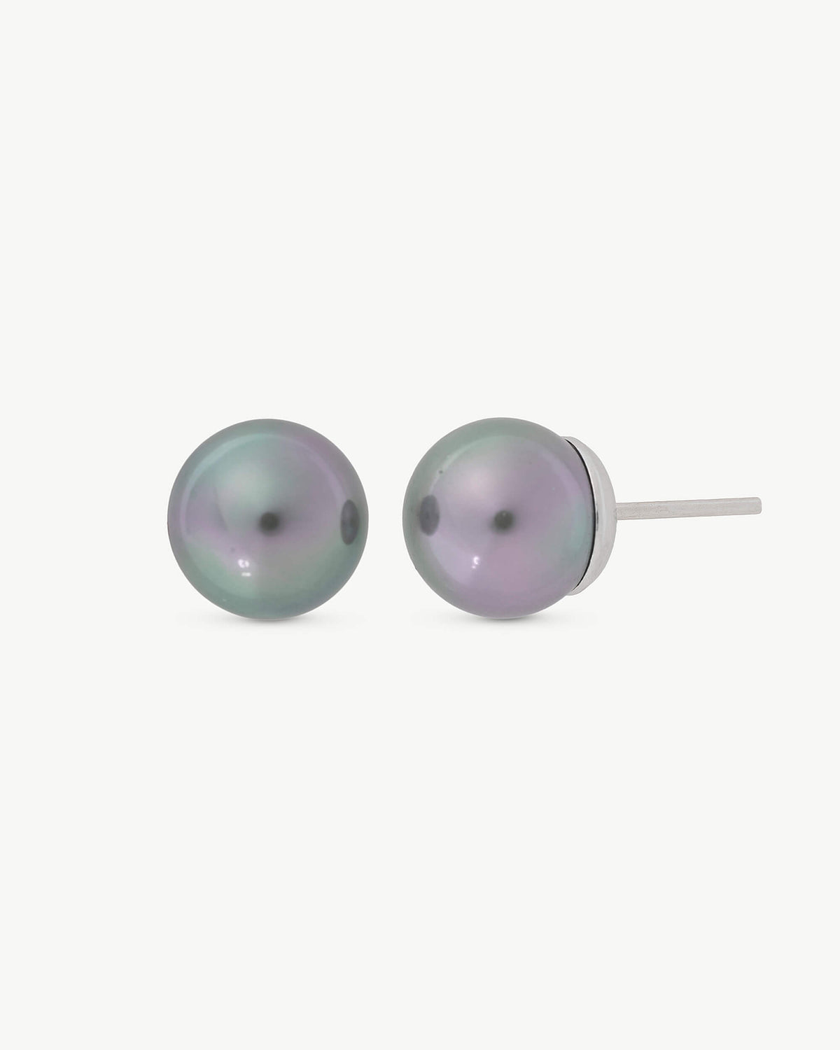 8mm graue Perlenohrringe Lyra