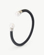 Schwarzes Lederarmband mit zwei Perlen Mallorca