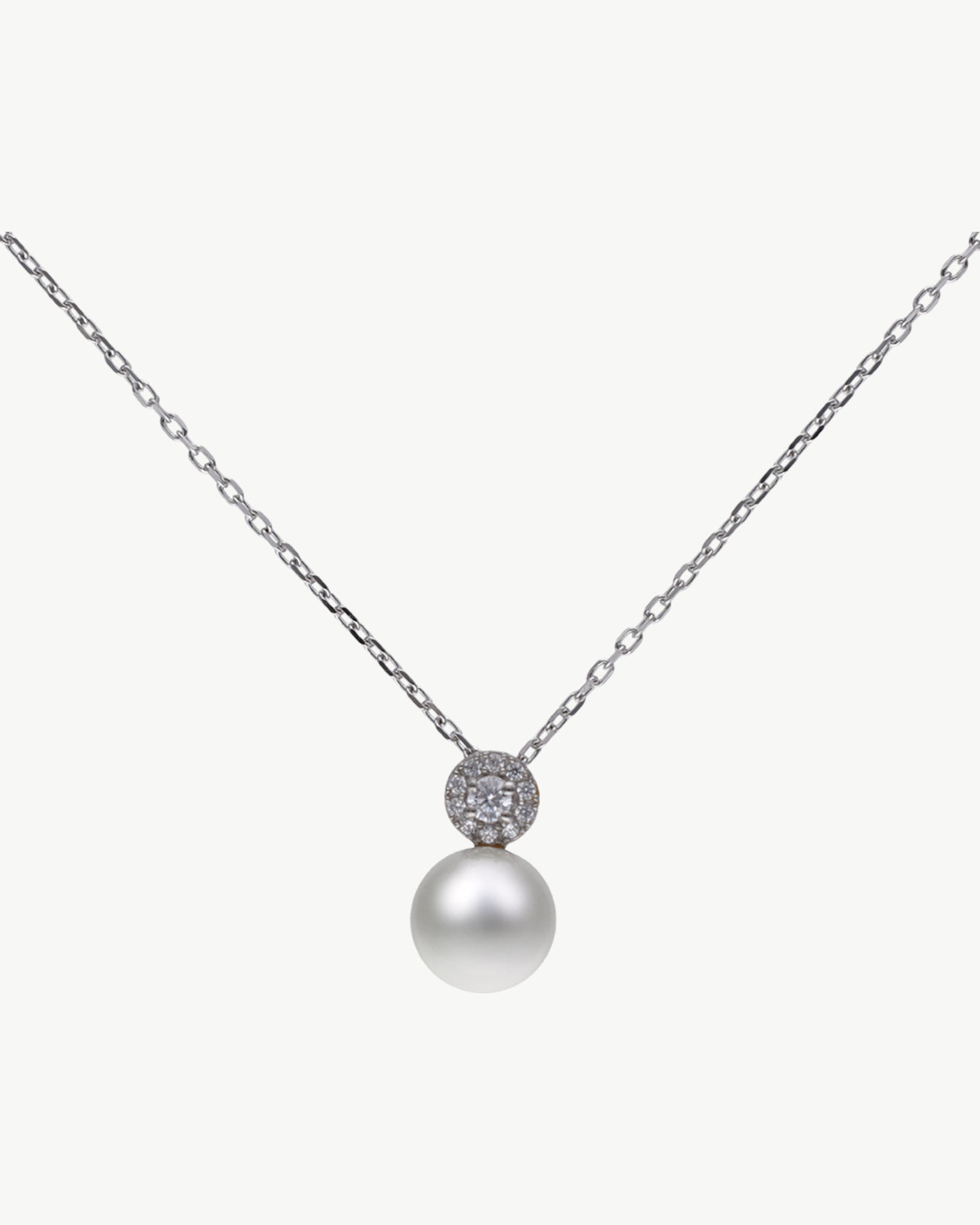 Pearl Pendant Necklace 10mm and Rosette Zirconia Exquisite