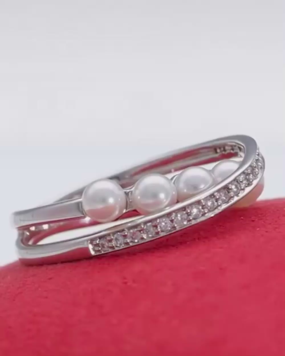 weißer Ring Exquisite