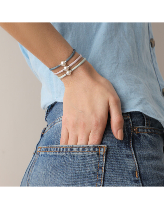 Adjustable blue stretch Sifnos bracelet with pearl