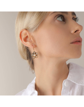 Short Roxana earrings with a hook and mother-of-pearl