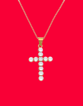 Colgante cruz dorada con perlas redondas , cross pendant with white pearls