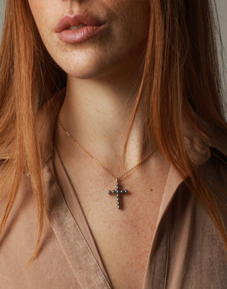 Crosses collection gold pendant with gray pearl