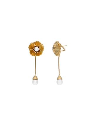 Gold plated Long Clavelina earrings with pearls and omega clasp | Majorica Pearls
