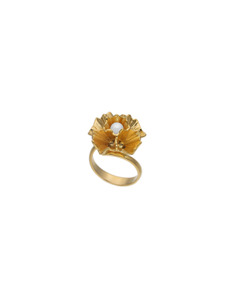Gold plated Adjustable Clavelina ring with round white pearl | Majorica Pearls