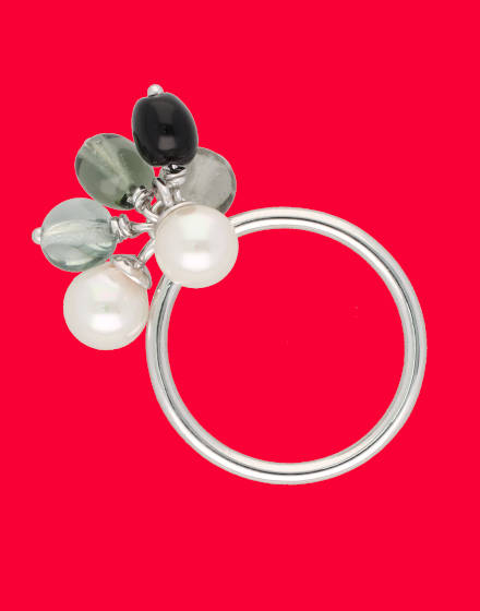 Anillo con perlas majorica y cristal de murano, majorica ring with pearls and murano glass